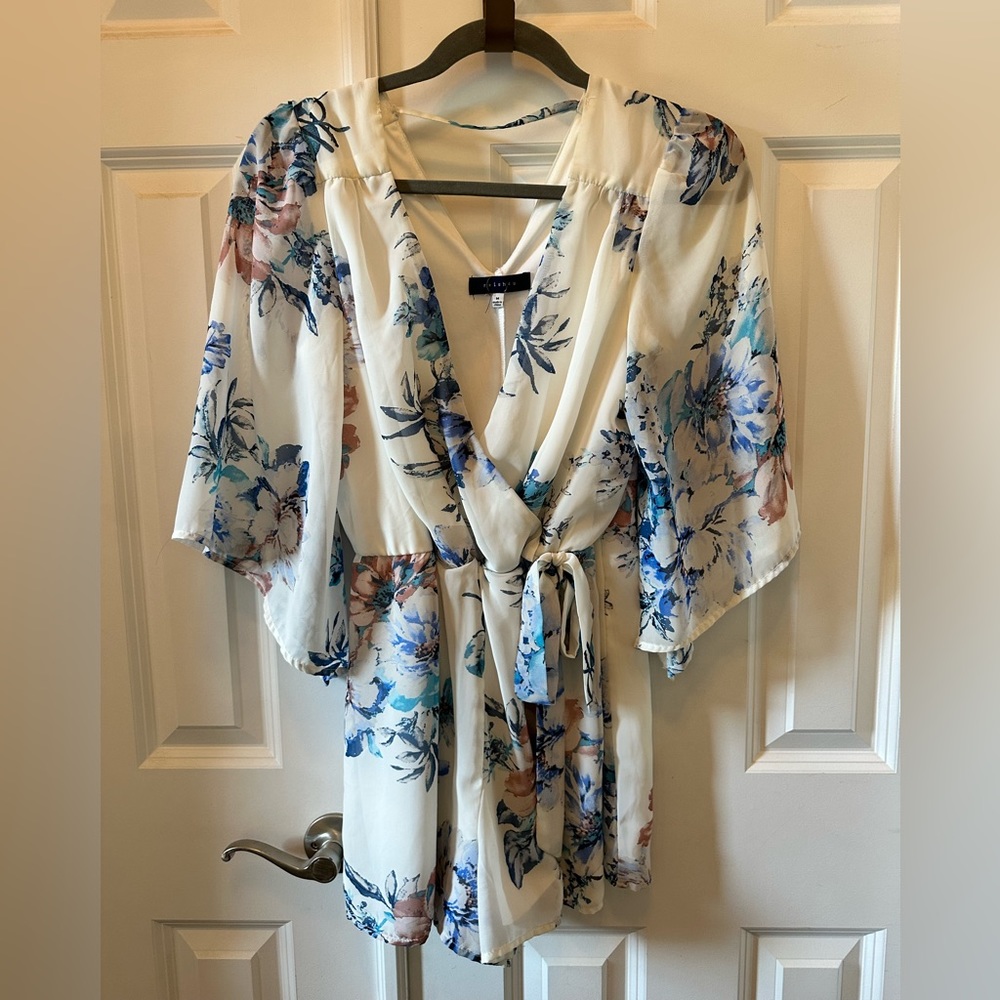 Floral romper size M